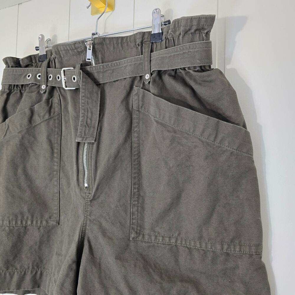 Banana Republic Paper Bag Shorts with Belt, NWOT, Olive Green Size 16 - Picture 3 of 9